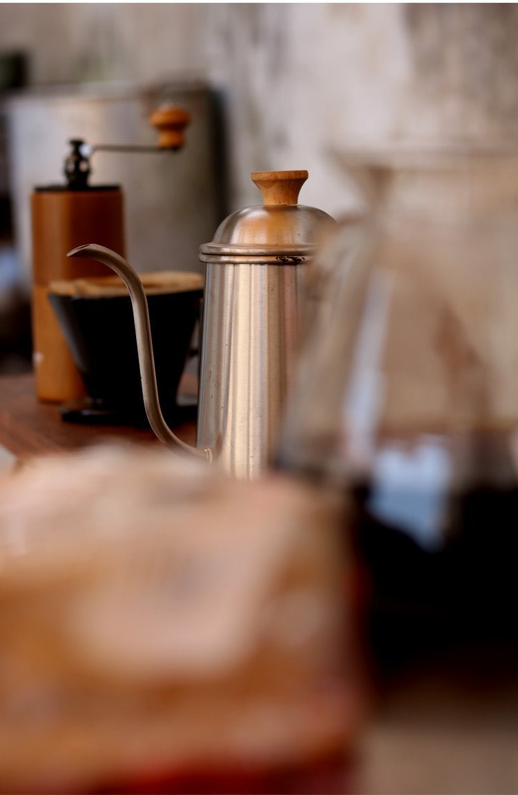 FOCUS UNCLEクルミ木製レトロな折りたたみ式アウトドアキャンプテーブル「SOLO」 - CALAFO