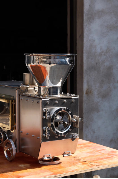 FOCUS UNCLE Steam Locomotive: Retropunk wood stove for the ultimate outdoor experience