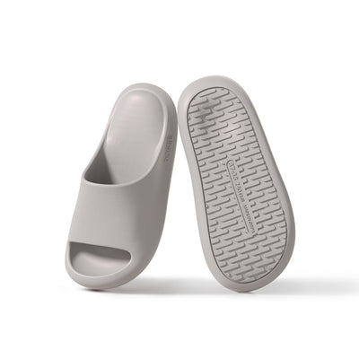 It's more comfortable than bare feet, and it's comfortable at once! Introducing the 2022 new bouncy AIR slippers! 