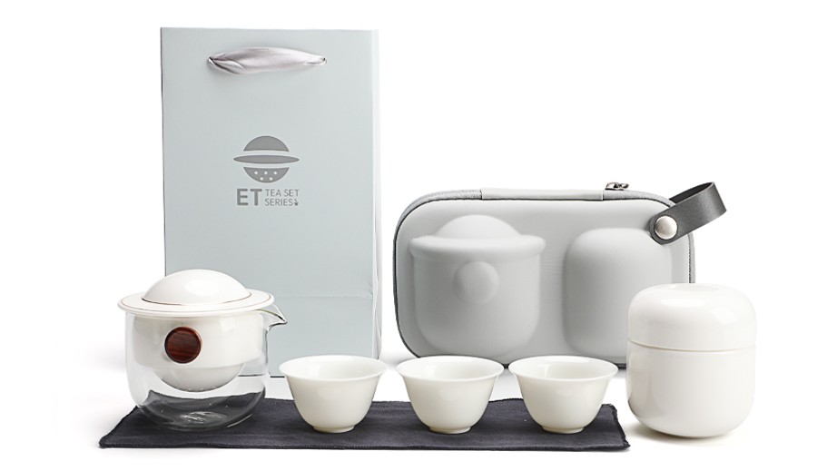 A teapot with no handle that draws out the umami of tea leaves.